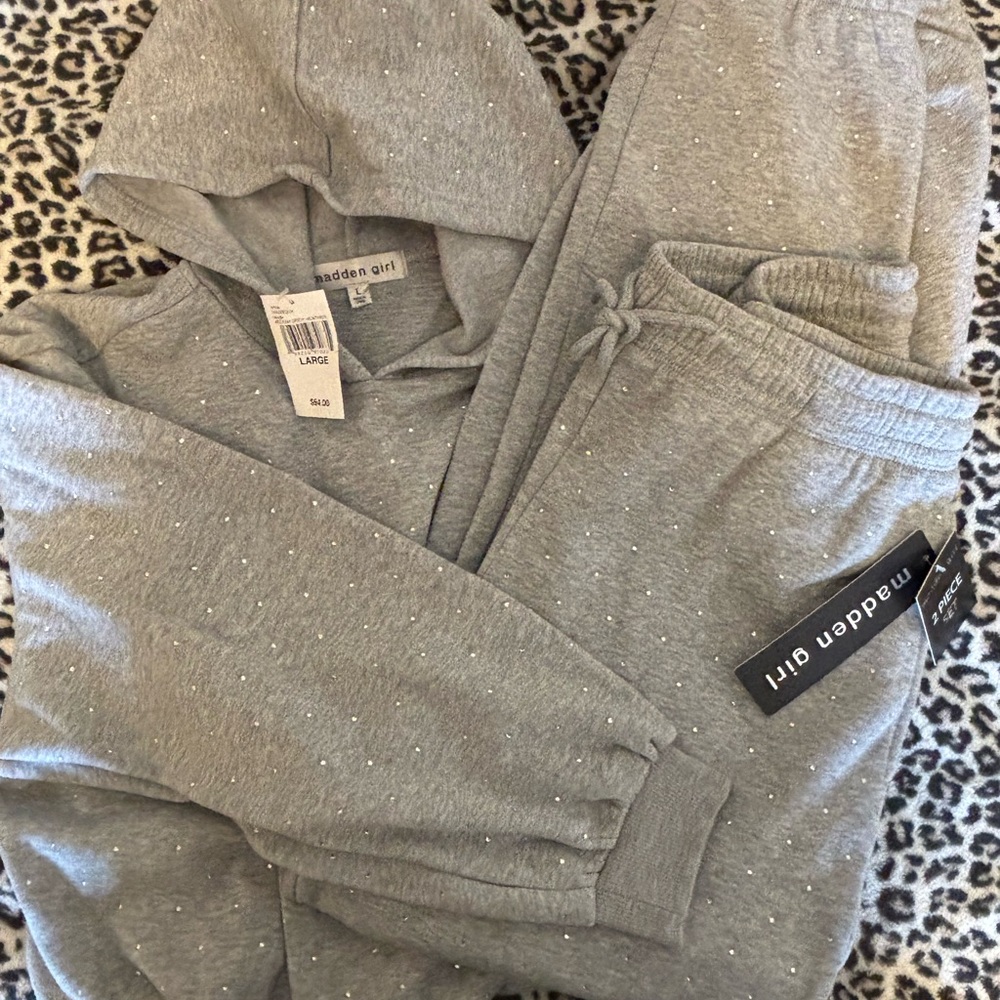 NWT Madden Girl Grey Sparkle Glam Hoodie and Jogger Sweatpants Set JUNIORS LARGE